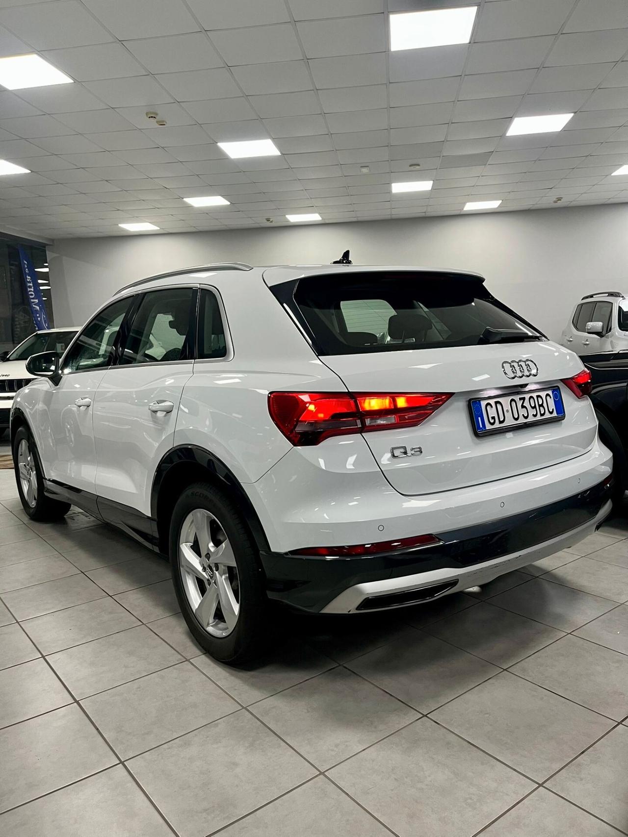Audi Q3 35 TDI S tronic Business Advanced