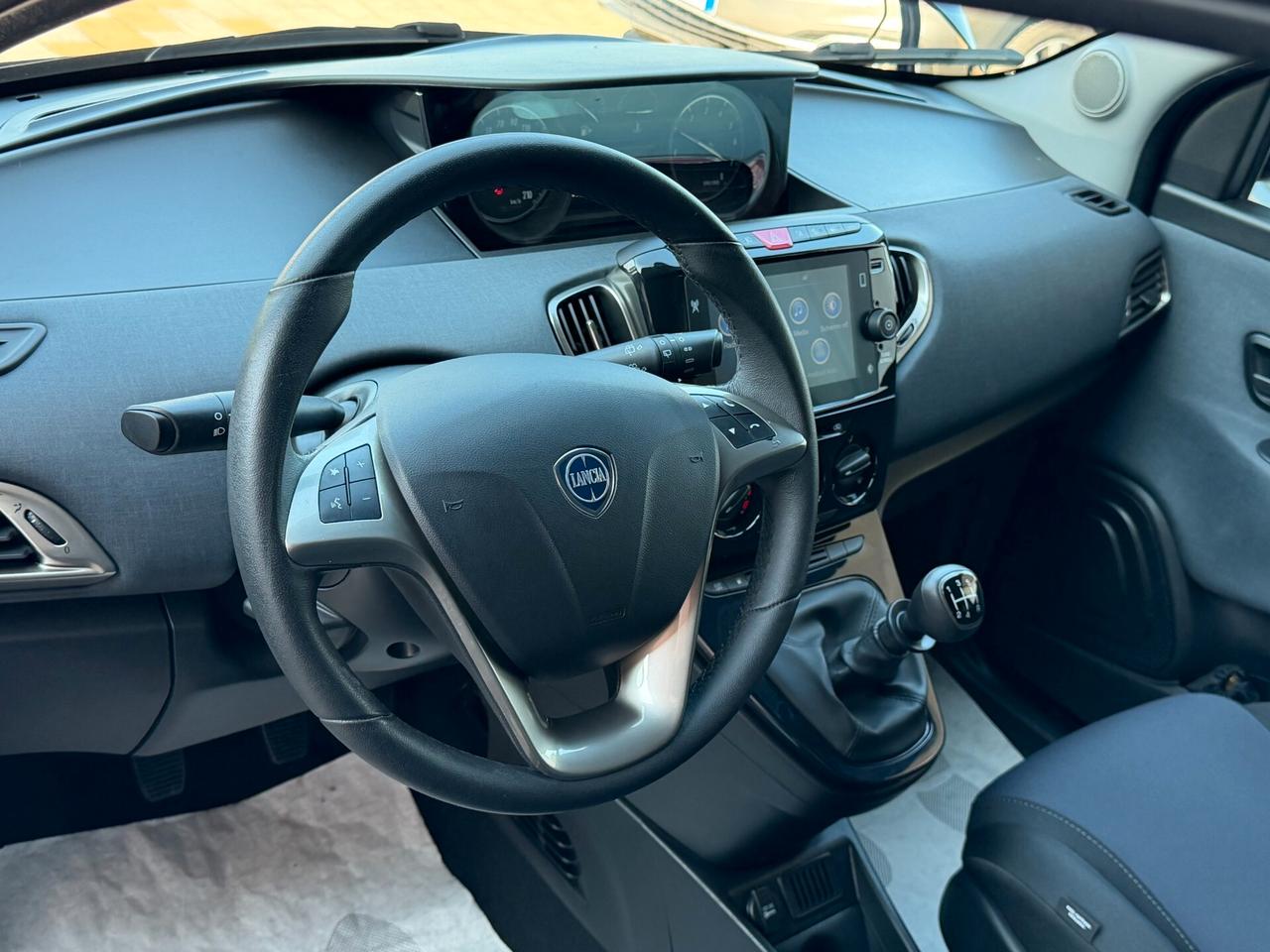 Lancia Ypsilon 1.2 69 cv. EcoChic GOLD (Imp. GPL)