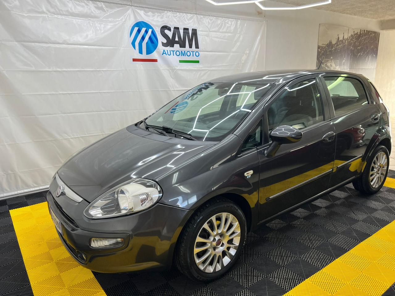 Fiat Punto Evo Punto Evo 1.6 Mjt DPF 5 porte Emotion