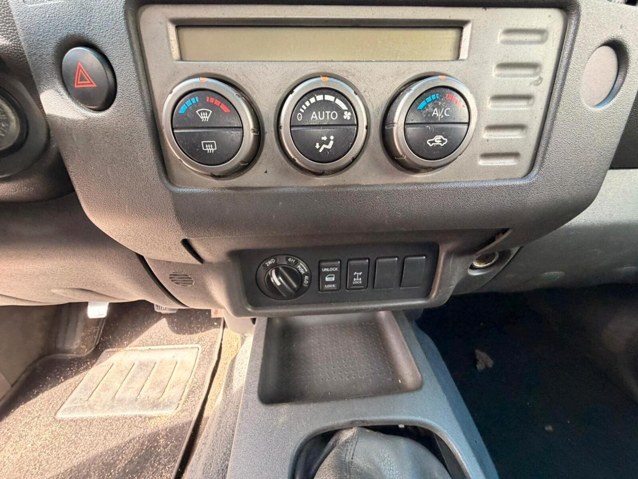 Nissan Navara 2.5 dCi 4x4