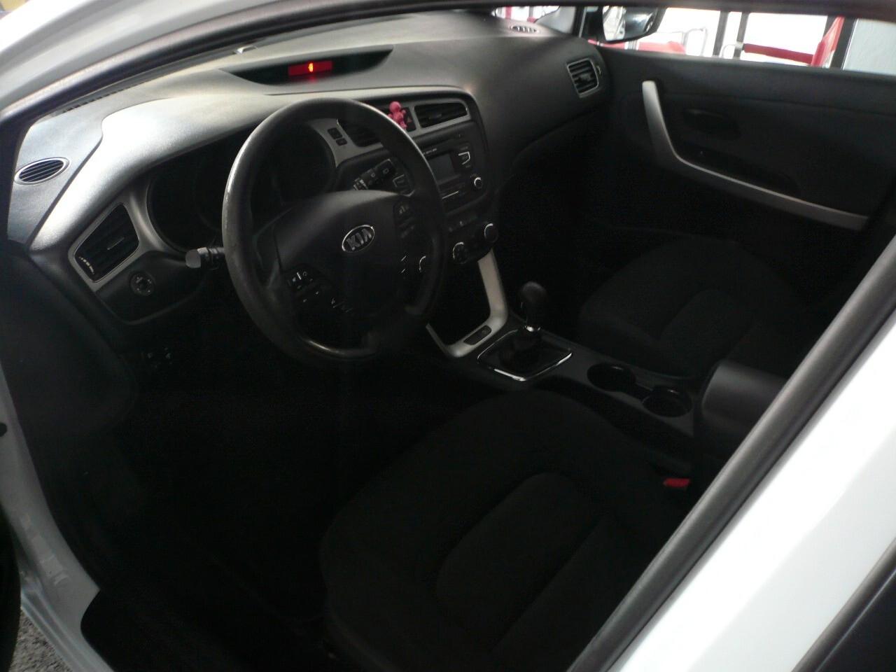 Kia Ceed cee'd 1.4 CVVT 5 porte Cool