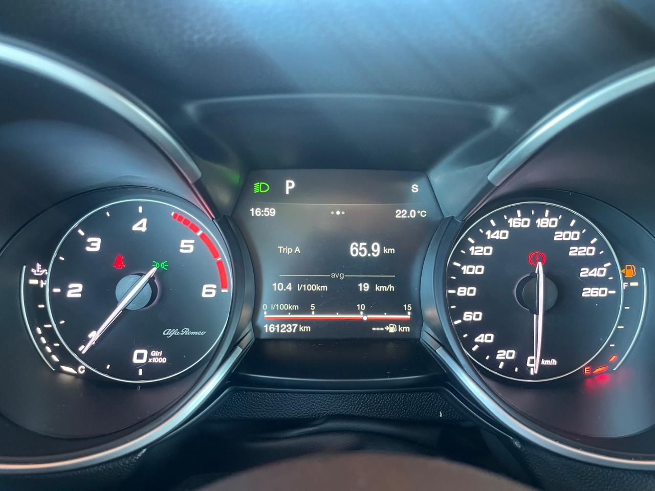 Alfa Romeo Stelvio 2.2 Turbodiesel 150 CV AT8 RWD Super