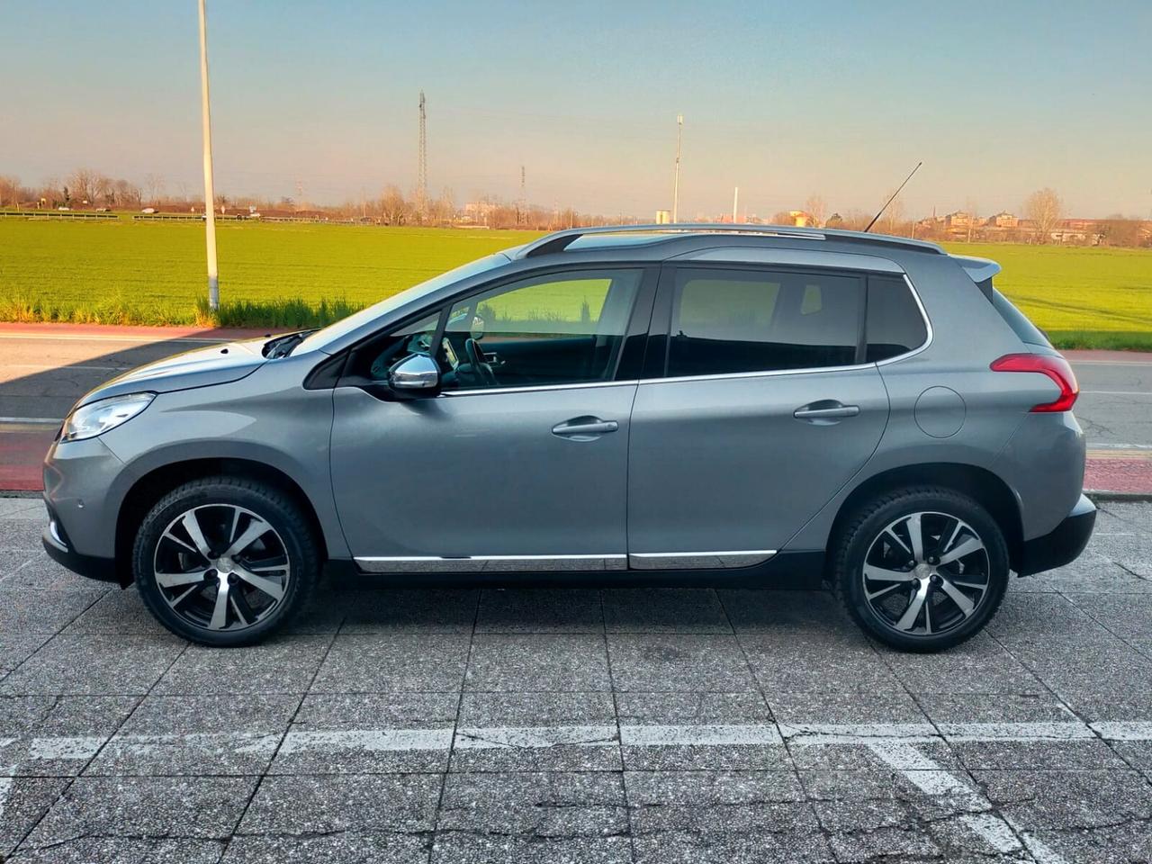 Peugeot 2008 PureTech Turbo 110 EAT6 cambio automatico S&S Allure