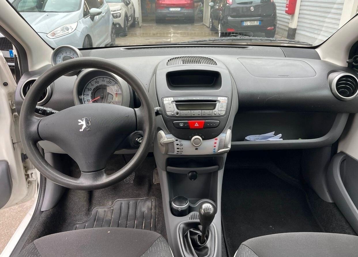 Peugeot 107 1.0 68CV 5p. Plaisir
