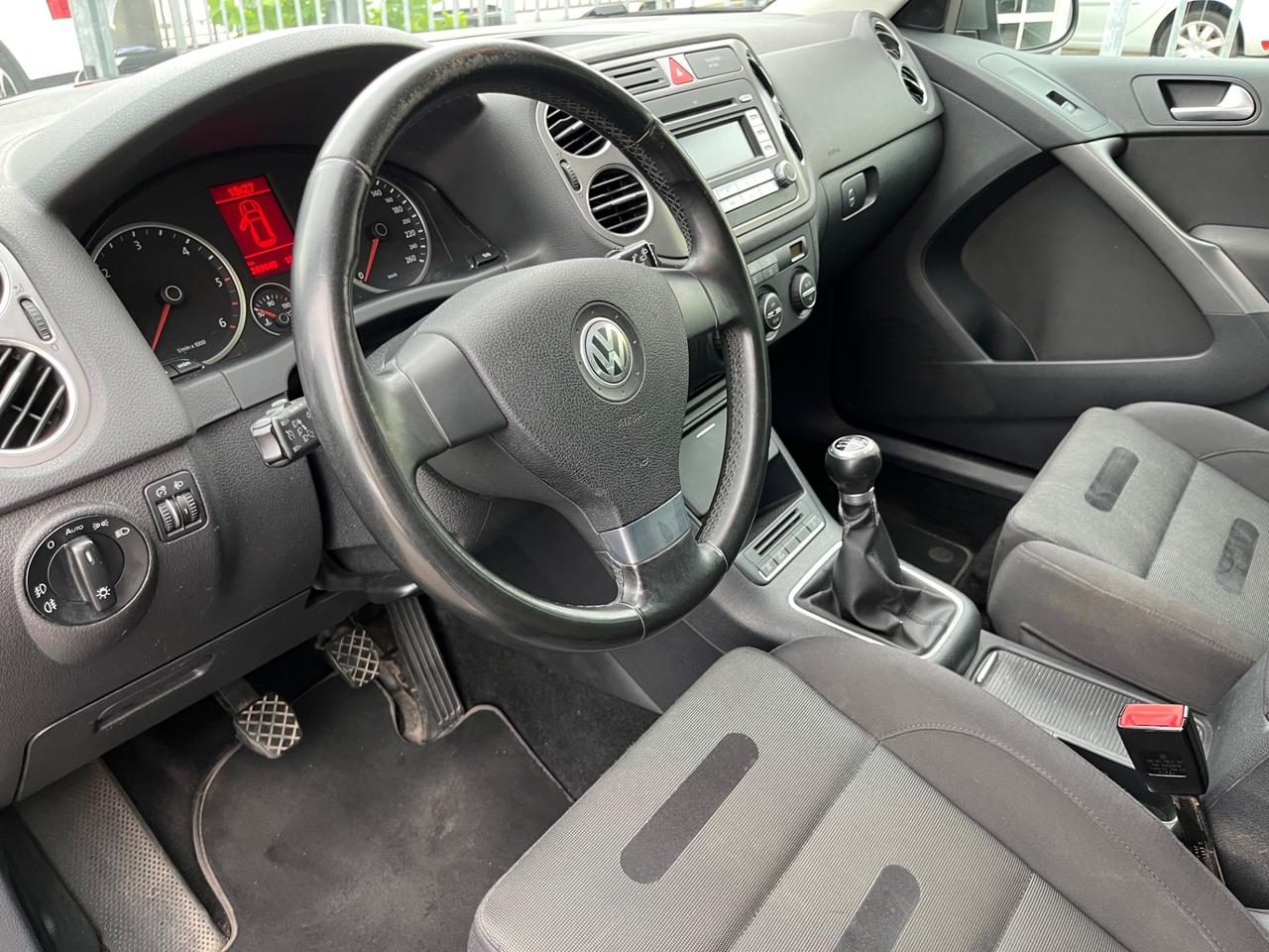 Volkswagen Tiguan 2.0 16V TDI DPF Sport & Style (18°)