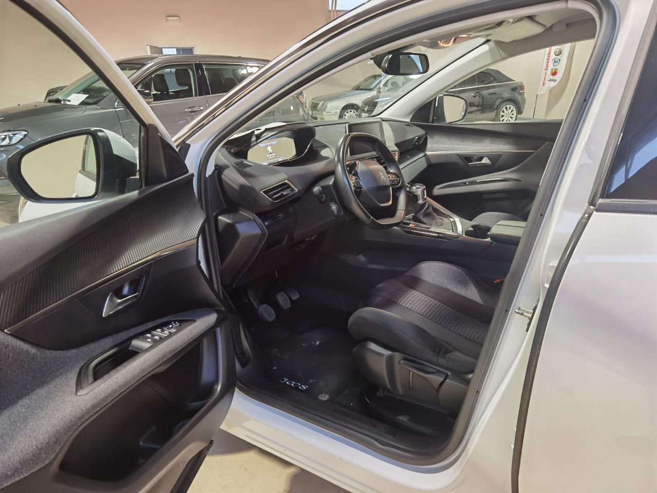 Peugeot 3008 BlueHDi 130 Business N1