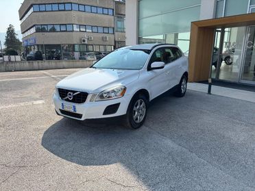 VOLVO - XC60 - 2.4 D 163CV AWD Geartronic Momentum
