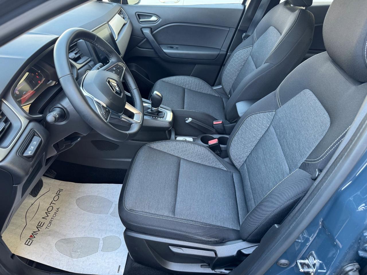 Renault Captur 1.6 E-Tech full hybrid auto / NO VINCOLI