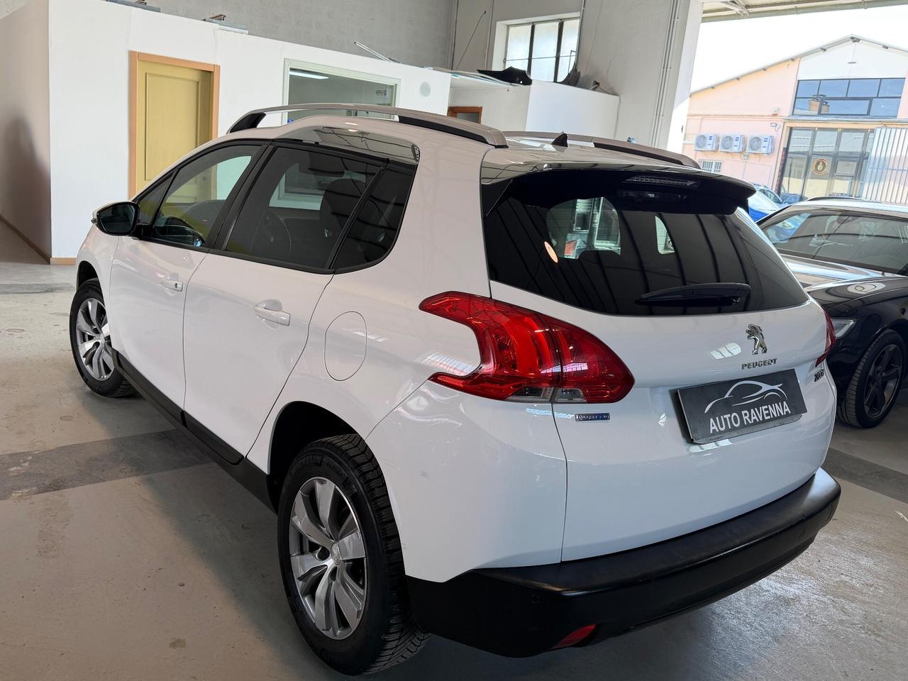 Peugeot 2008 1.6 BlueHDi 100CV Neopatentati