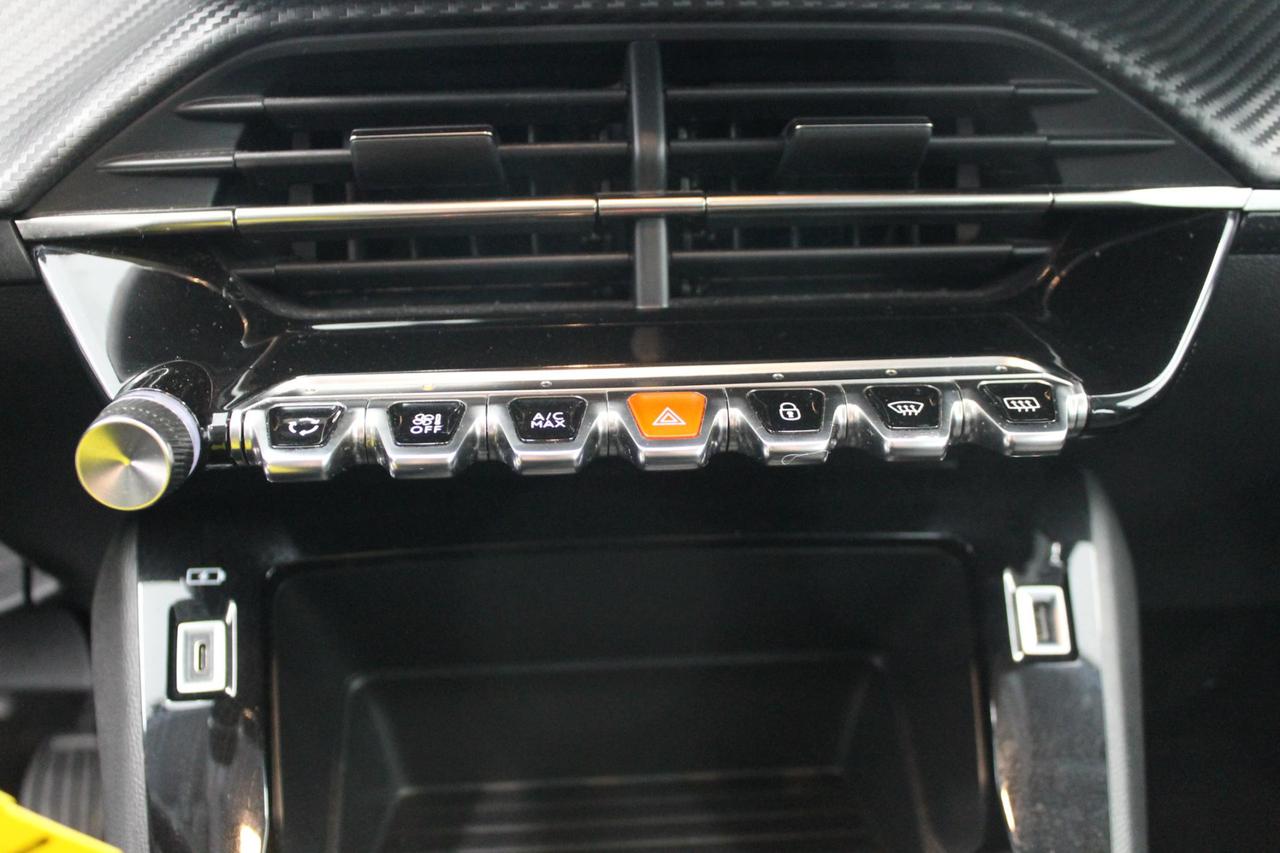 Peugeot 208 1.2 Puretech ALLURE 100 Cv.