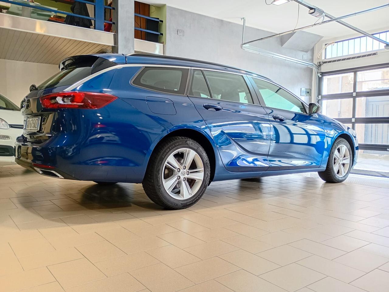 Opel Insignia Station Wagon 174CV Business – Prezzo Promo €9.900