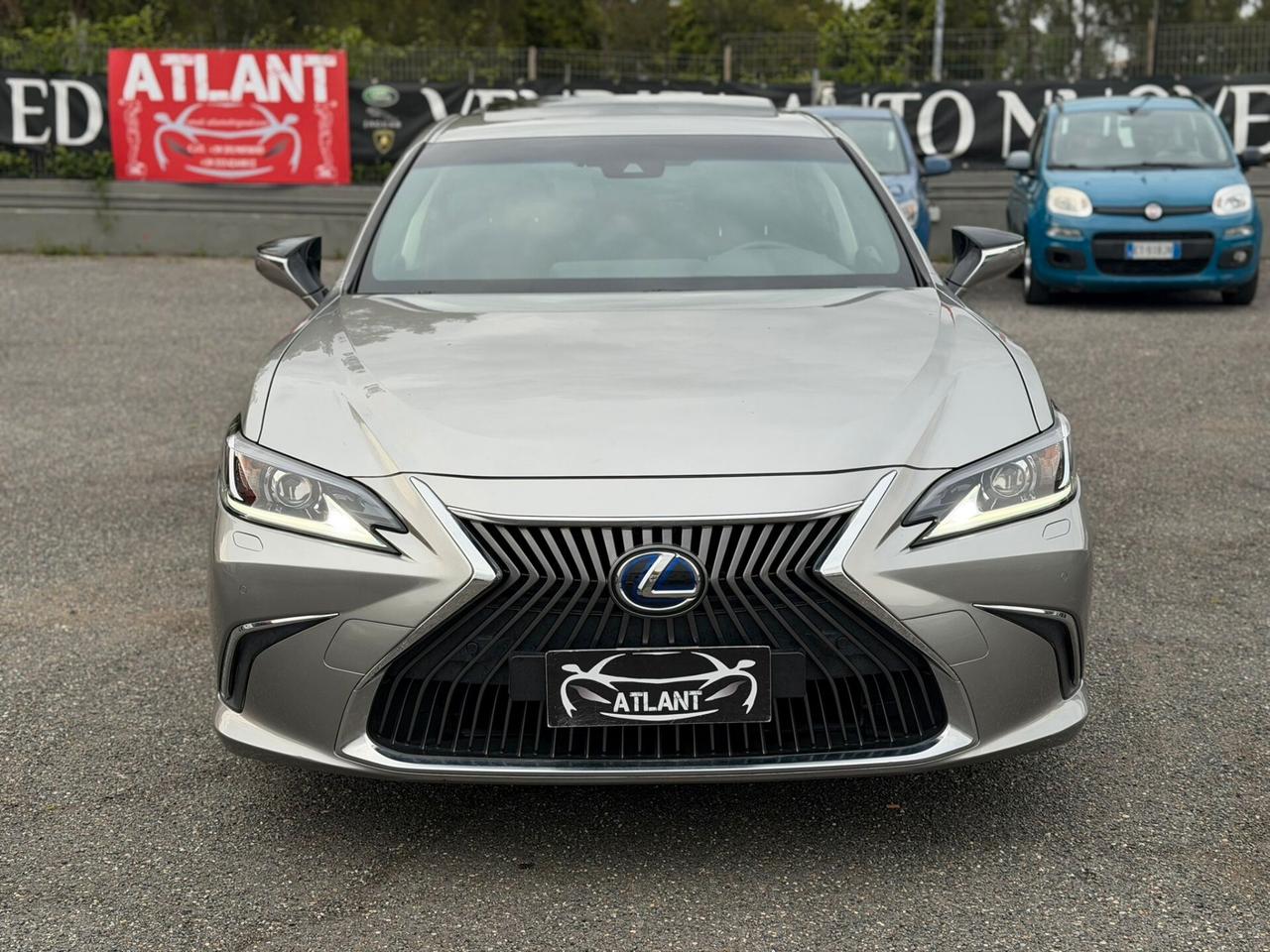 Lexus ES Hybrid Luxury