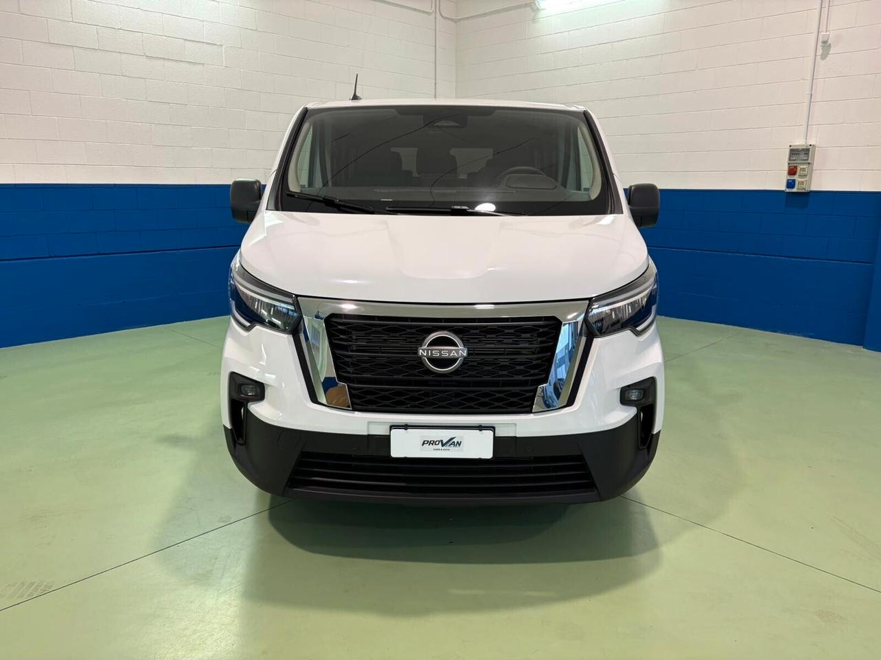 9 POSTI Nissan Primastar 2.0 dCi 150CV Aut PC-TN Bus N-Connecta