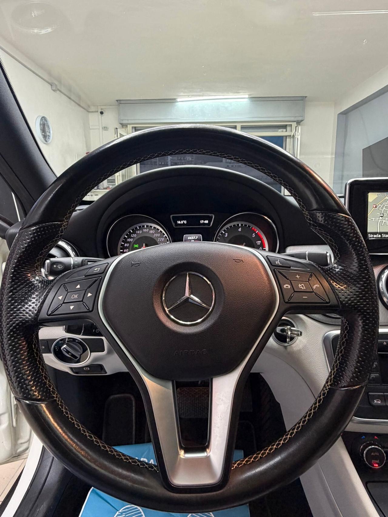 Mercedes-benz GLA 220 CDI Automatic 4Matic Premium