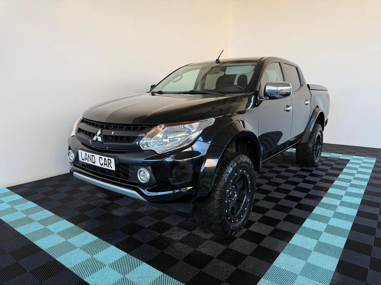 Mitsubishi L200 2.4 DI-D/181CV 4WD Double Cab Intense