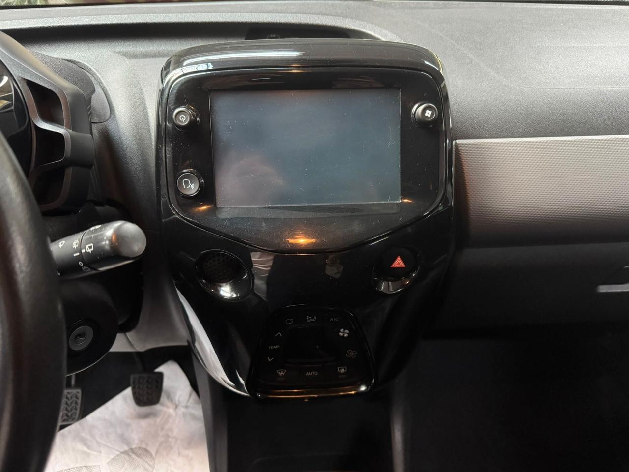 Peugeot 108 VTi 72 5 porte GT Line