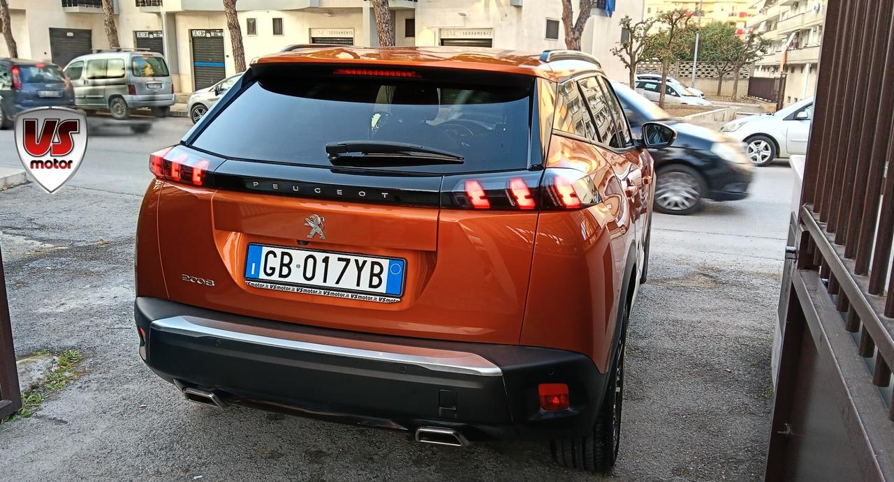 PEUGEOT 2008 1.2 BENZ-RETROC-NAVI