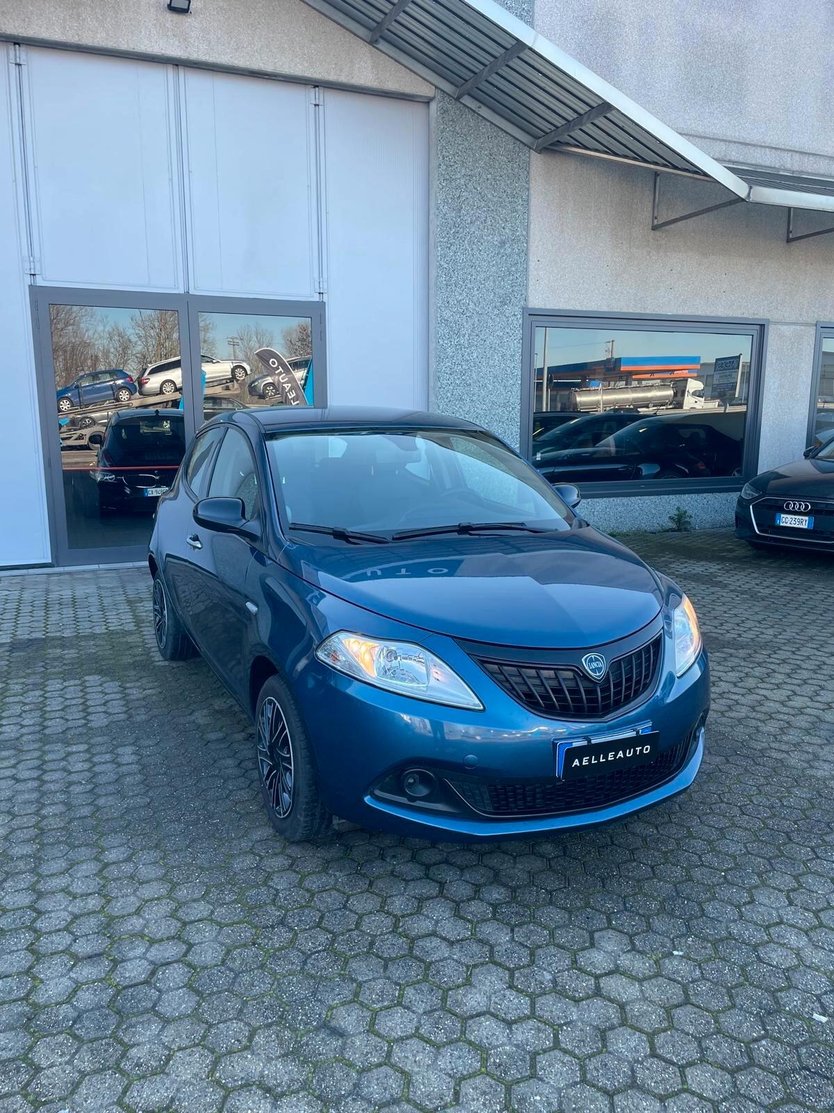 Lancia Ypsilon 1.0 FireFly 5 porte S&S Hybrid Silver Plus