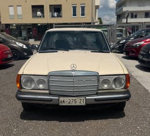 Mercedes-benz 200