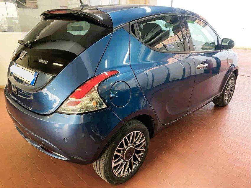 Lancia Ypsilon 1.0 FireFly 5 porte S&S Hybrid Gold PREZZO REALE NO PROMO
