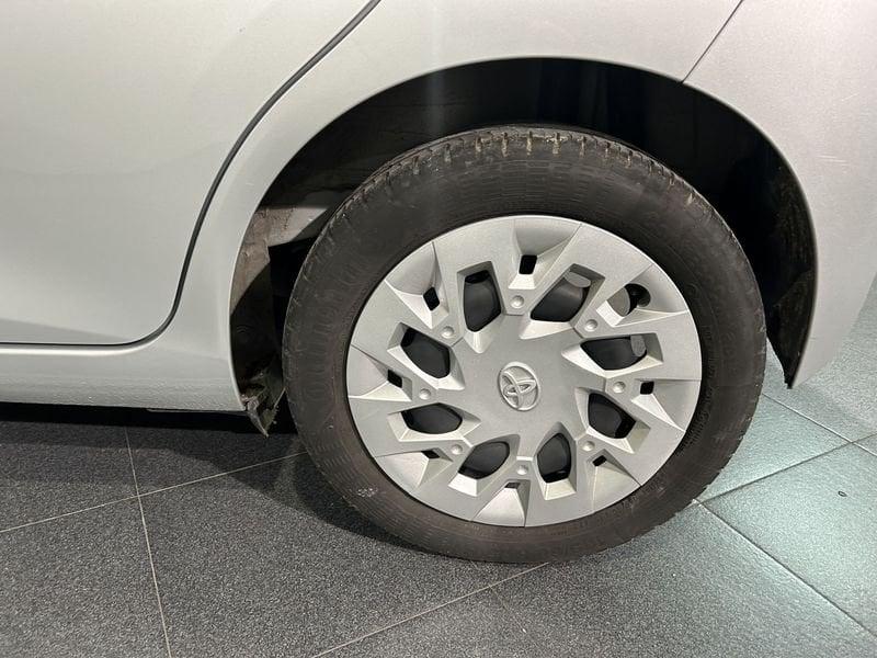 Toyota Aygo Connect 1.0 VVT-i 72 CV 5 porte x-play
