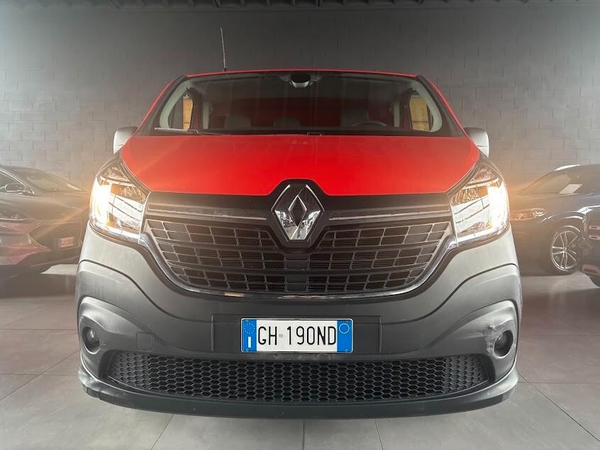 RENAULT TRAFIC 2.0 dCi 120CV L2 H1
