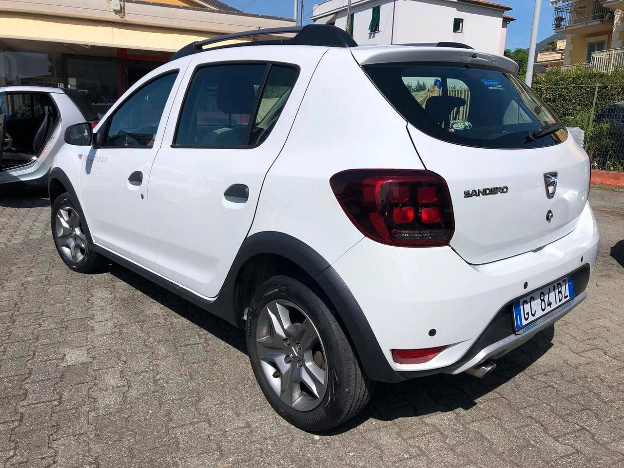 Dacia Sandero Stepway 0.9 TCe 90 CV NAVIGATORE/SENSORI PARCHEGGIO/TOUCHSCREEN GARANZIA 12 MESI RINNOVABILE FINO A 60 MESI!!!