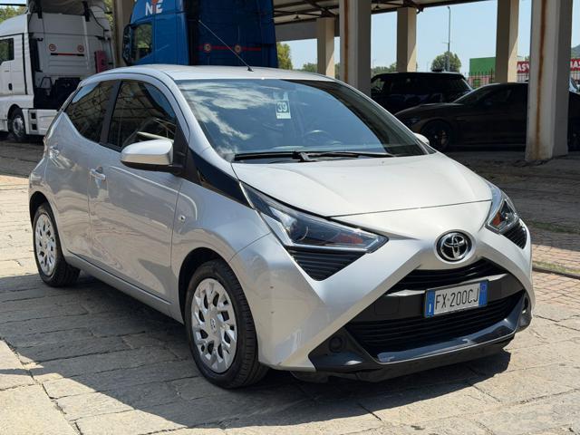 TOYOTA Aygo 1.0 VVT-i 72 CV 5 porte x-business MMT