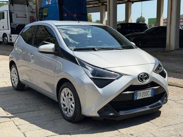 TOYOTA Aygo 1.0 VVT-i 72 CV 5 porte x-business MMT