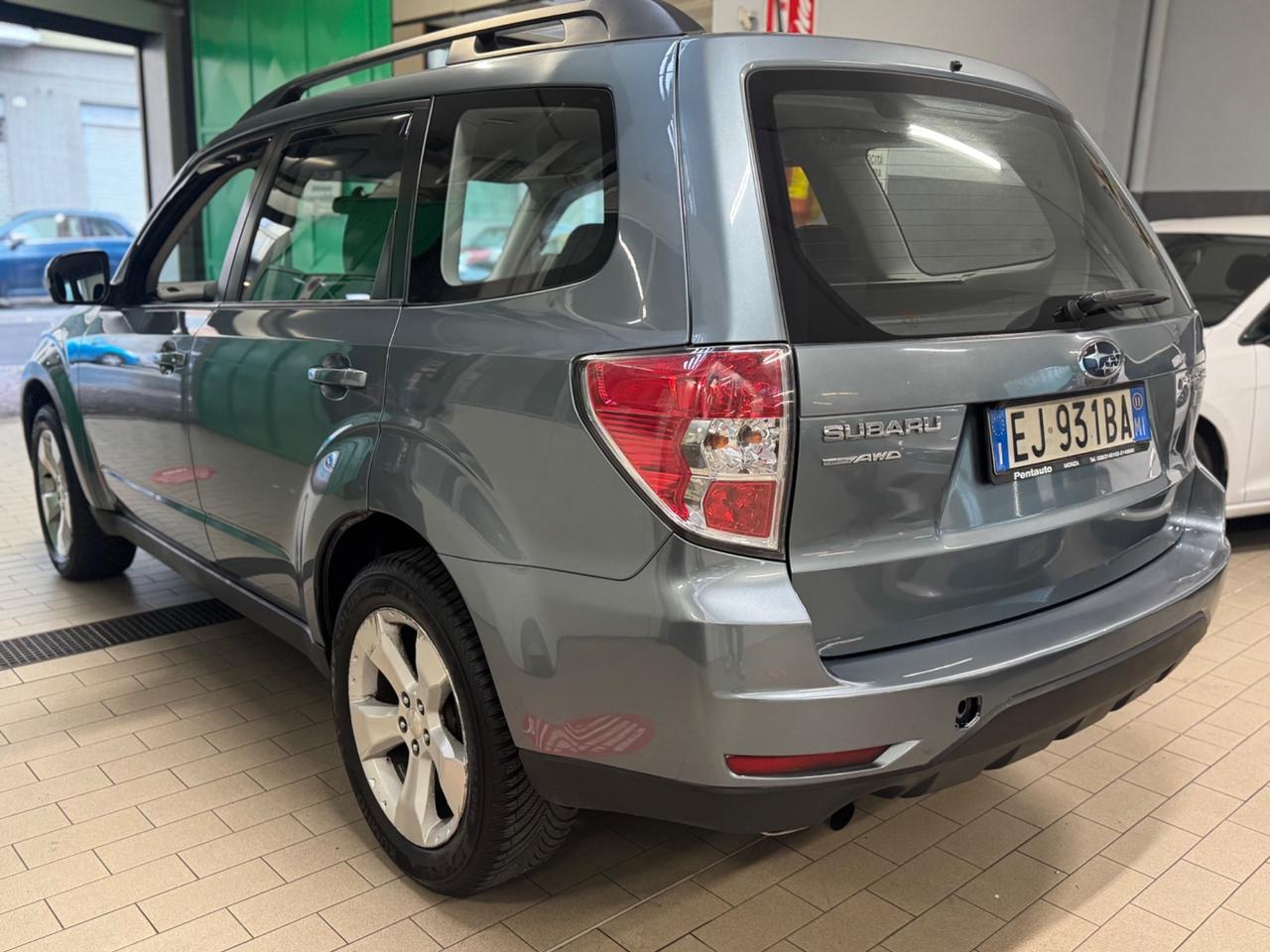 Subaru Forester 2.0D 1 PROPRIETARIO