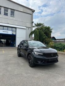 VOLVO XC40 B4 automatico Ultra Black Edition