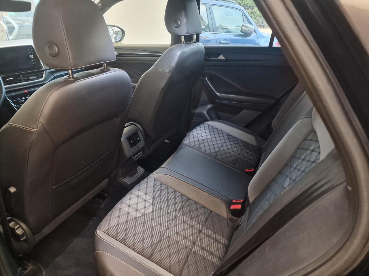 Volkswagen T-Roc 1.0 TSI R-Line
