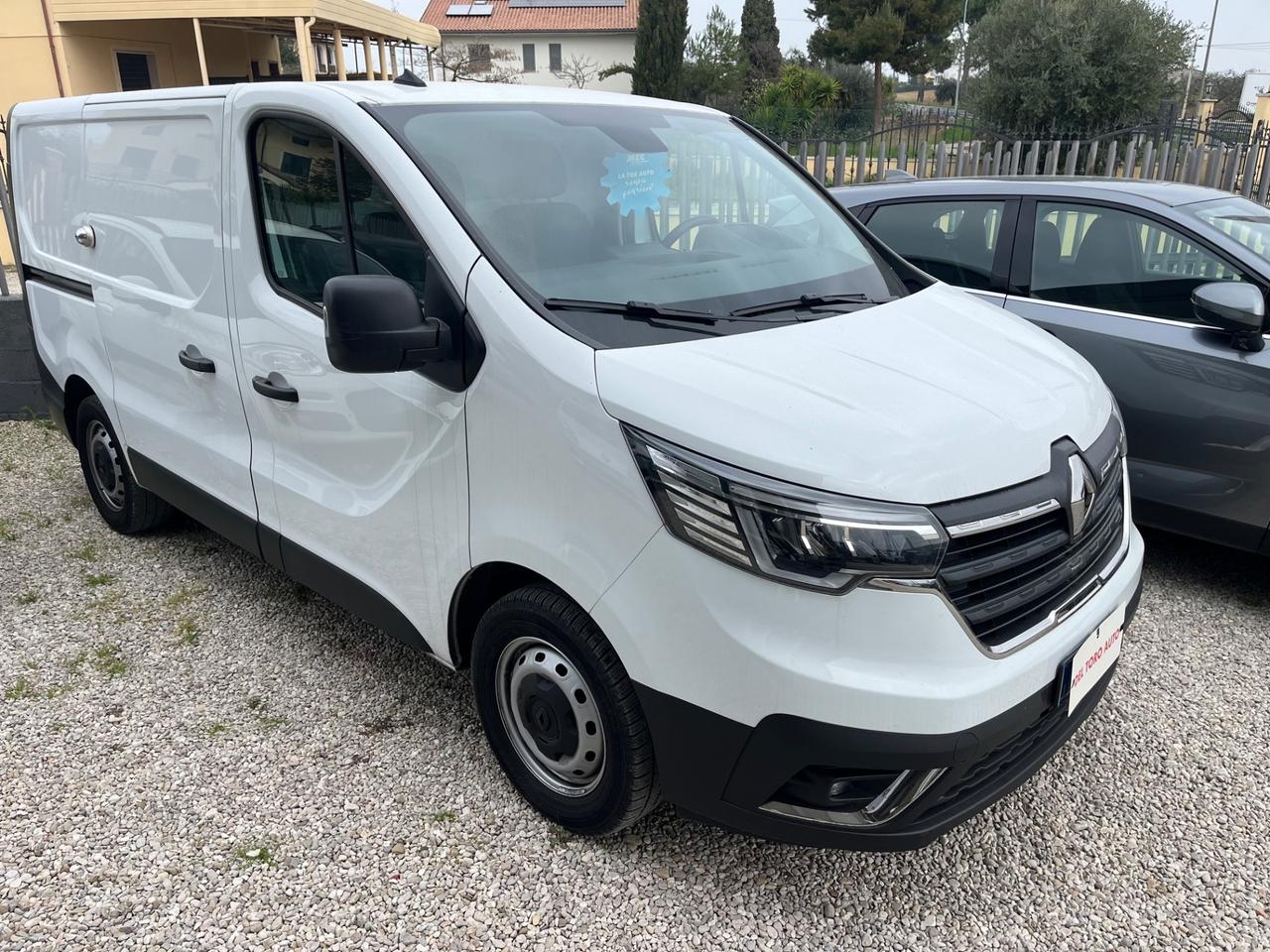 Renault TRAFIC 150 cv