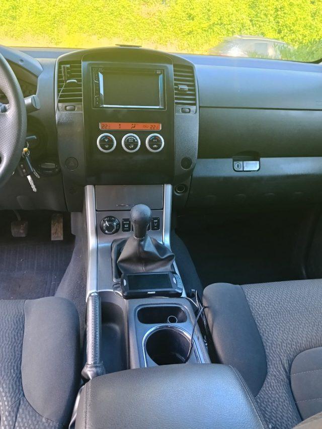 NISSAN Navara 2.5 dCi 190CV 4 porte Double Cab LE*gancio traino*