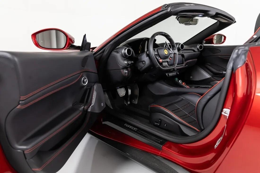 Ferrari Portofino LEASING FULL INCLUSIVE - NOLEGGIO LUNGO TERMINE