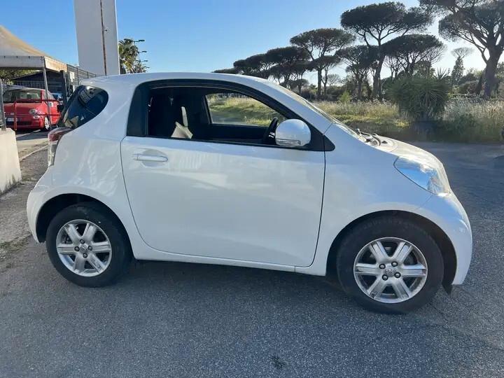 Toyota iQ 1.0 Lounge
