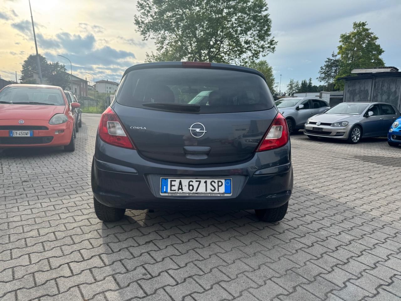 Opel Corsa 1.2 5 porte Cosmo