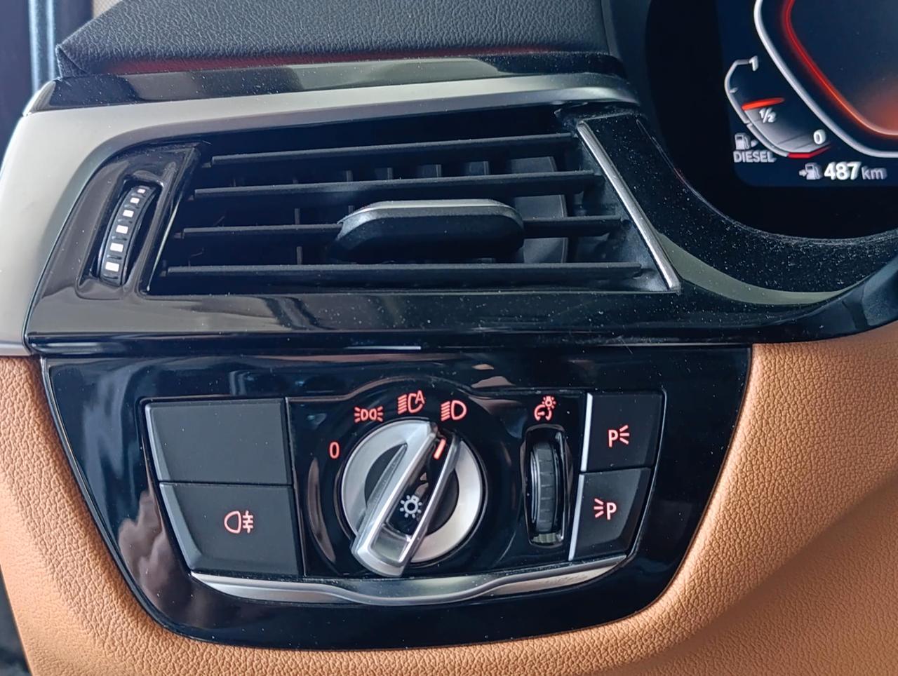 BMW 520 d Touring mhev 48V Luxury auto