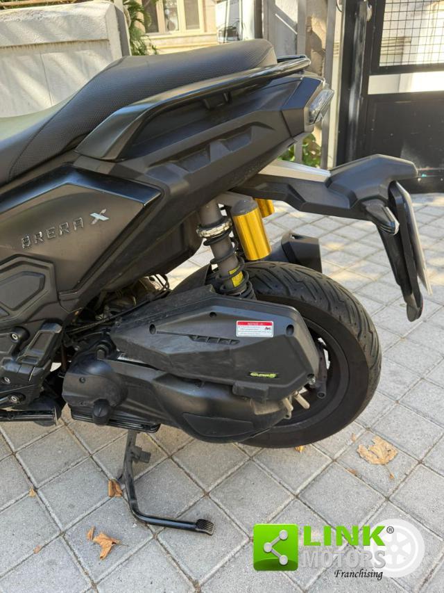 KL Brera X 300 ADV