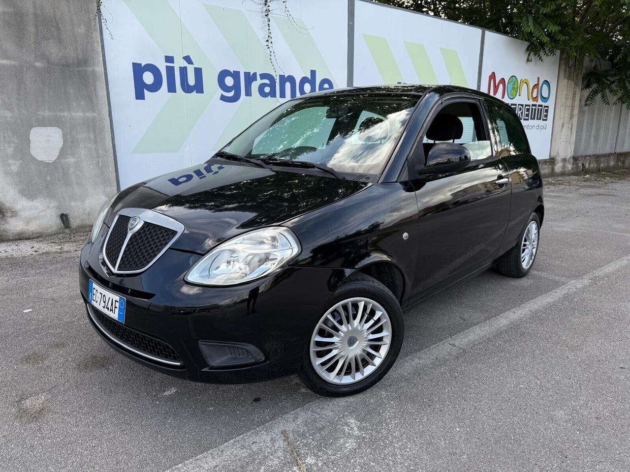 Lancia Ypsilon 1.4 Argento Ecochic GPL