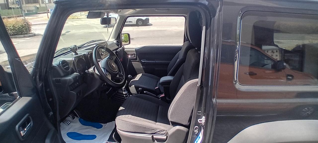 Suzuki Jimny 1.5 5MT PRO (N1)