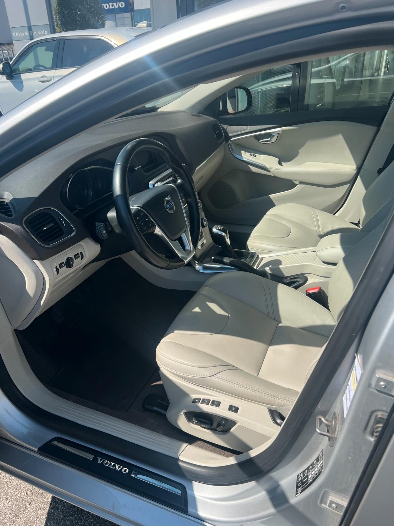 Volvo V40 D2 Momentum