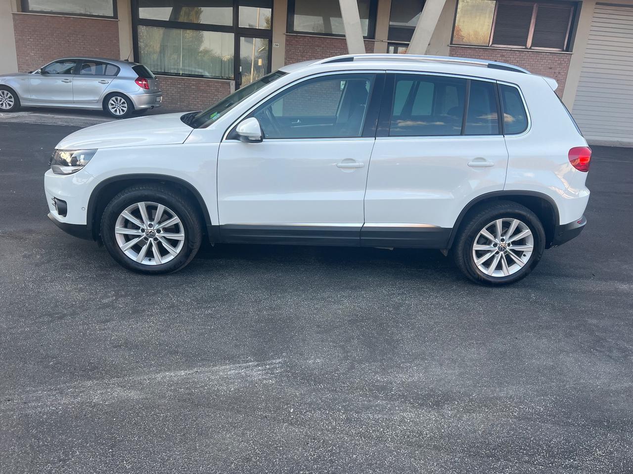 Volkswagen Tiguan 2.0 TDI 110 CV Sport & Style BlueMotion Technology