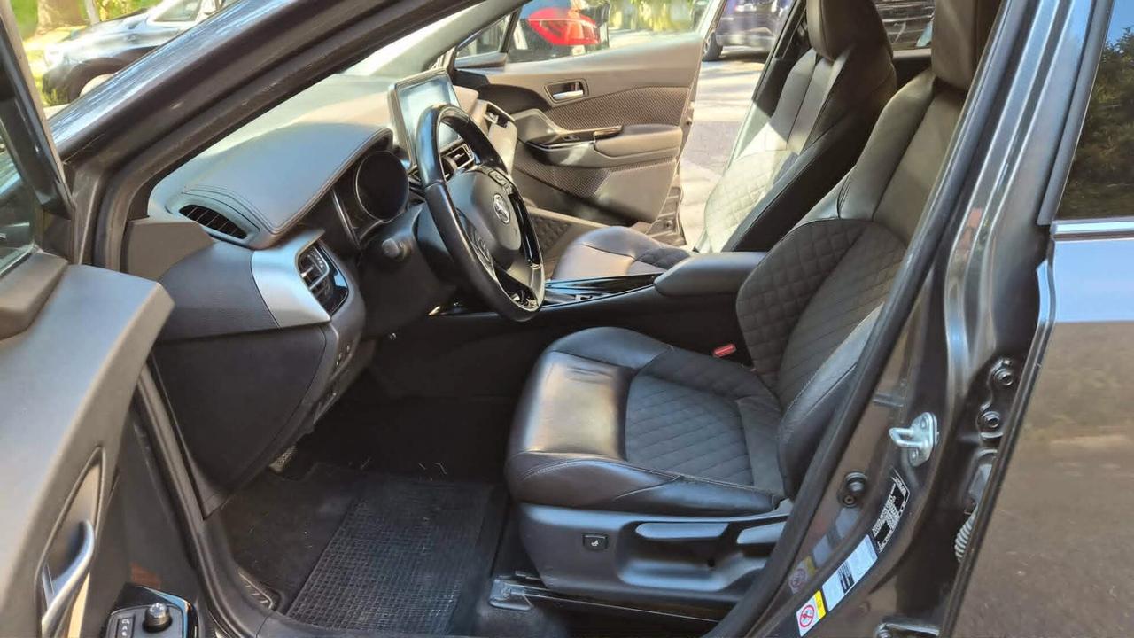 Toyota C-HR IBRIDA AUTOMATICA