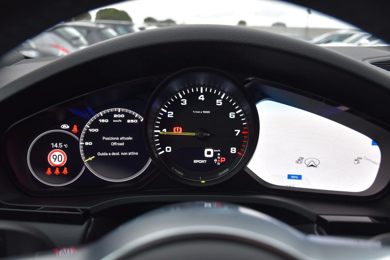 Porsche Cayenne Coupé 3.0 V6 E-Hybrid Platinum Edition