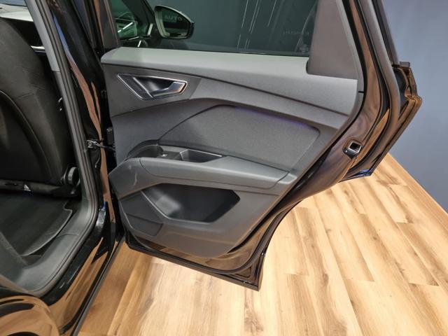AUDI Q4 e-tron Q4 45 e-tron S Line edition