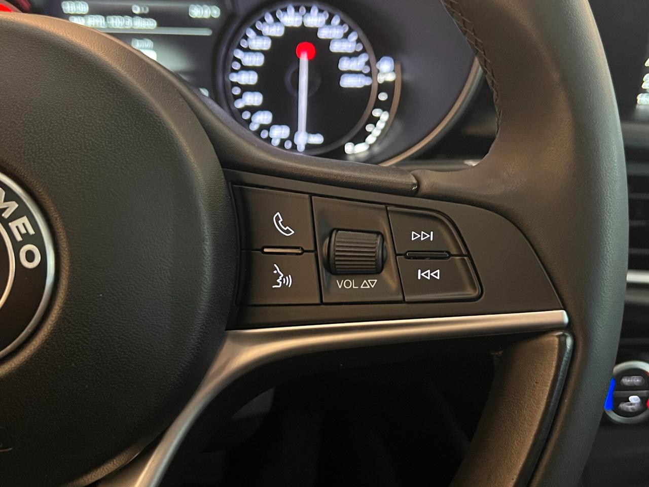 Alfa Romeo Stelvio 2.2 Turbodiesel 180 CV AT8 RWD Business