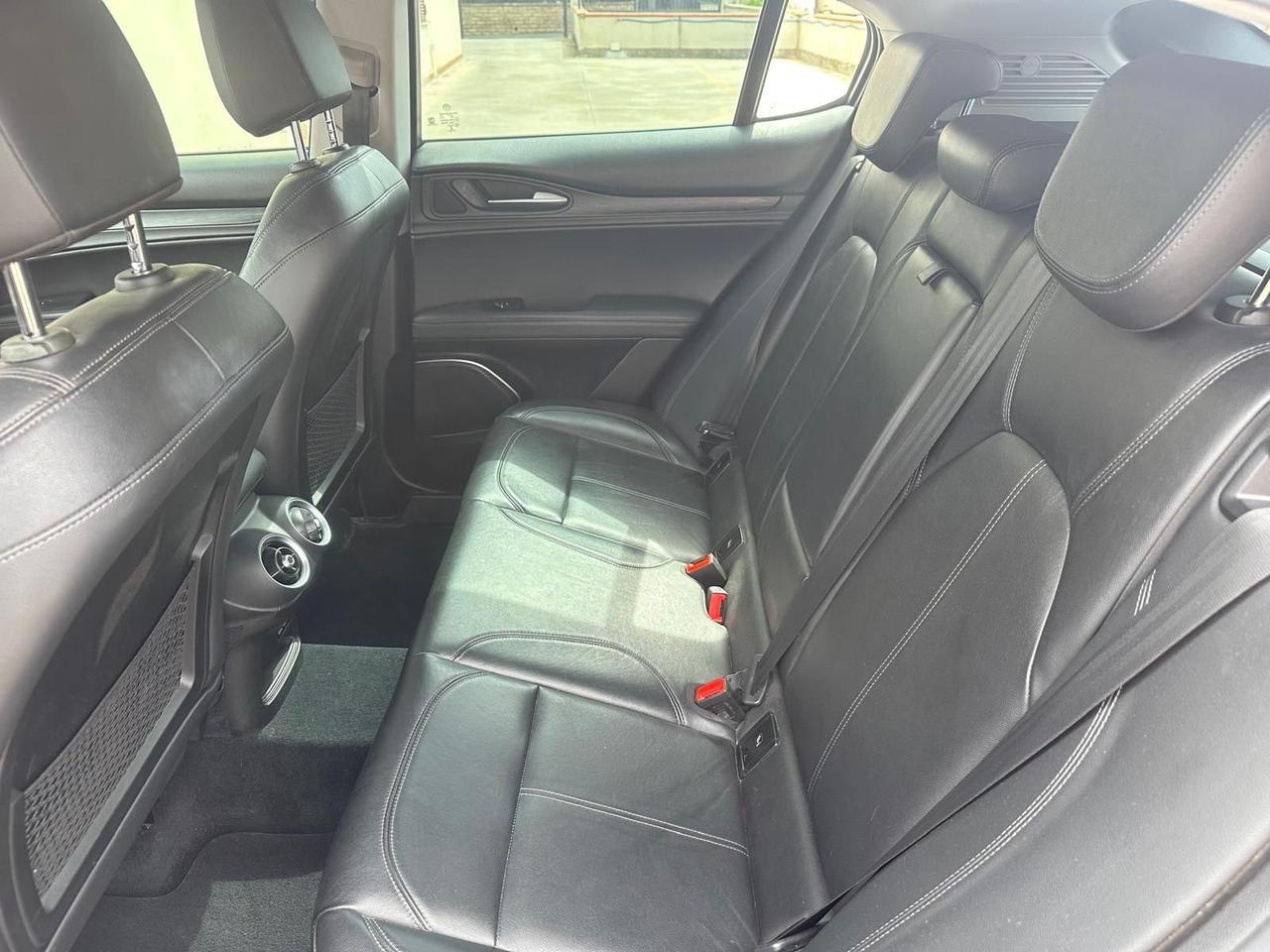 Alfa Romeo Stelvio 2.2 Turbodiesel 210 CV AT8 Q4 Super