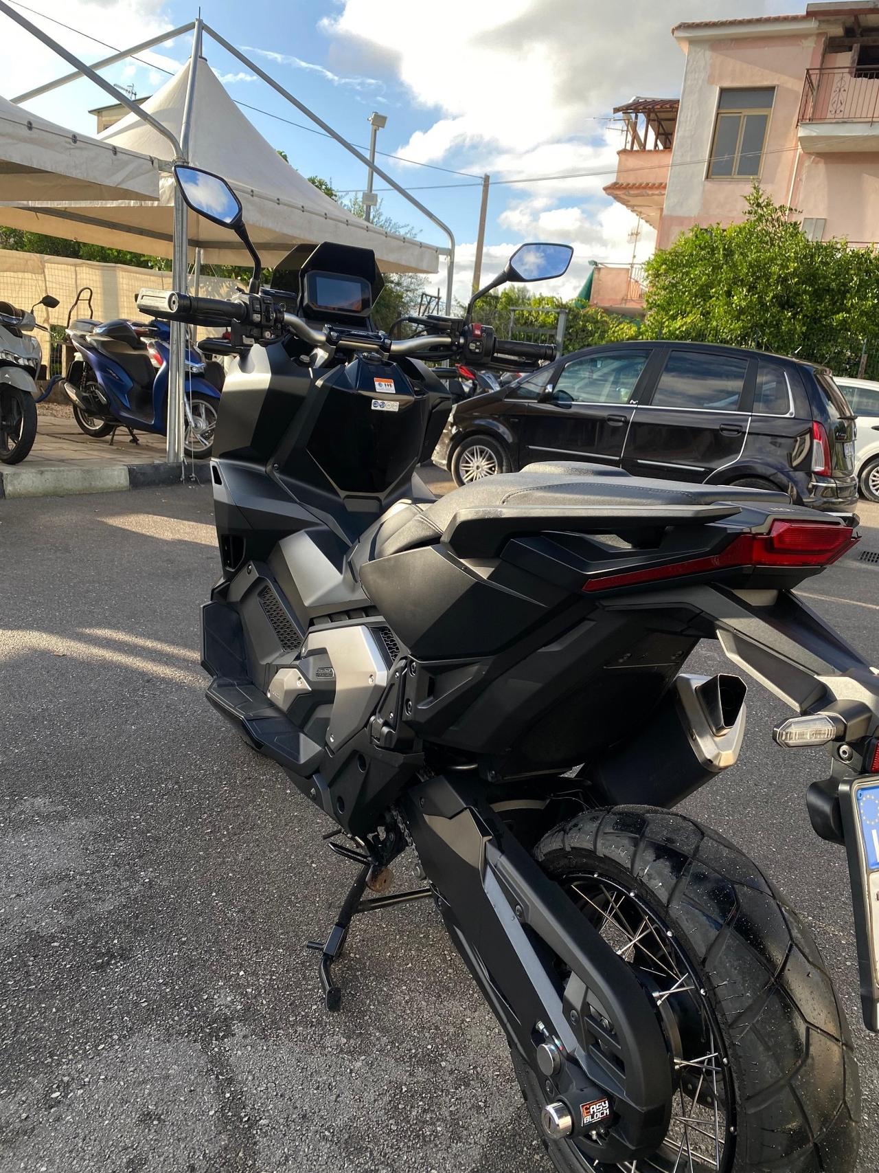Honda X-ADV 750