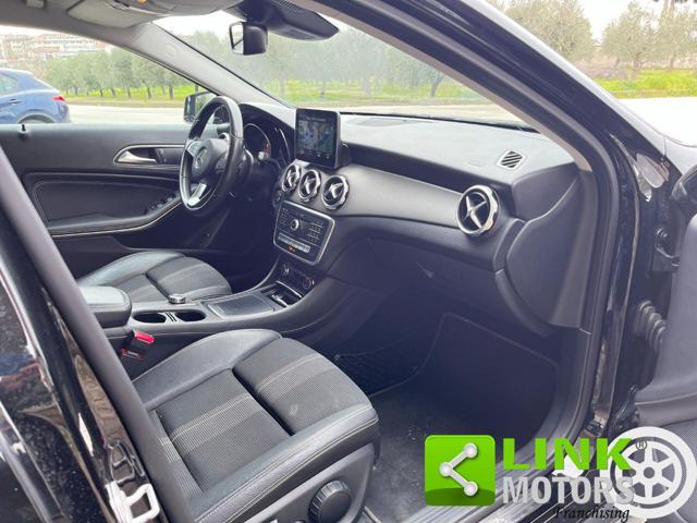 MERCEDES-BENZ GLA 220 d Automatic 4Matic Premium